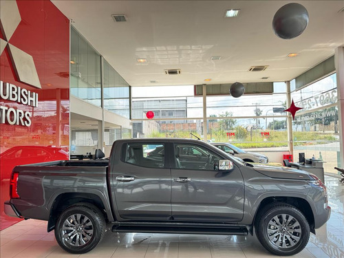 Mitsubishi Triton 2.4 BITURBO DIESEL CD HPE 4X4 AUTOMÁTICO