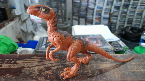 Jurassic World Velociraptor Basico Mattel (Usado)