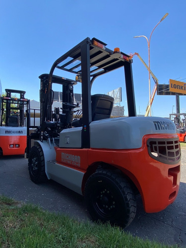 Autoelevador Electrico Michigan 2.5 Tn 6 Mts Litio