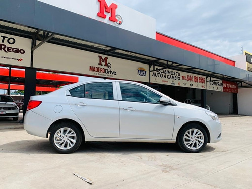 Imagen 5 de 10 de Chevrolet Aveo 2019