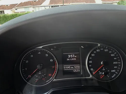 Audi A1 1.4 Tfsi Ambition Plus 5 Puertas