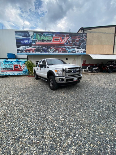 Ford Super Duty 2013 Blanca
