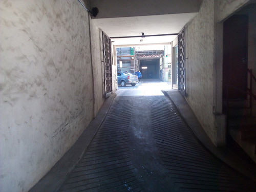 Cochera Cubierta Venta San Isidro Tribunales Tomo Vehículo