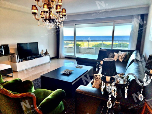Imagen 3 de 22 de Apartamento En Torre Lobos Frente A Playa Brava, 3 Suites Y Servicio - Punta Del Este Brava