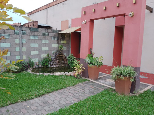 Casa En Famaillá Tucumán. Barrio El Cabildo 250 Viviendas