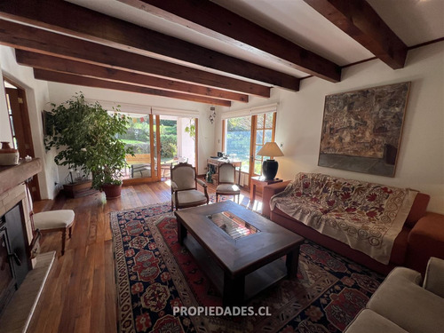 Casa En Condominio En Venta En Lo Barnechea
