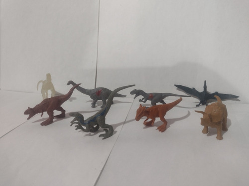 Jurassic World Mini Figuras Dino Blue Carnotauro Mattel Envg