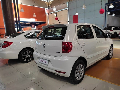 Imagem 11 de 15 de Volkswagen Fox 1.0 Mi Bluemotion 8v