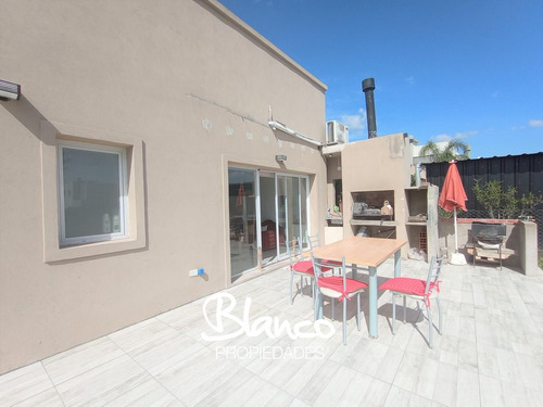 Casa En Venta En San Alfonso, Pilar Del Este, Pilar