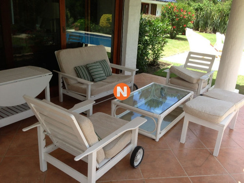 Casa En Venta Y Alquiler, Golf, Punta Del Este, 5 Dormitorios.- Ref: 206361