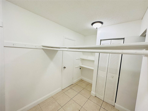 Fort Lauderdale / Lauderhill / Solo U$s 135.000 / Alquilado En U$s 1.400 / 2 Amb 1 Dorm 1 Baño / 6.6 % Retorno Anual / Alto Potencial A Revalúo.