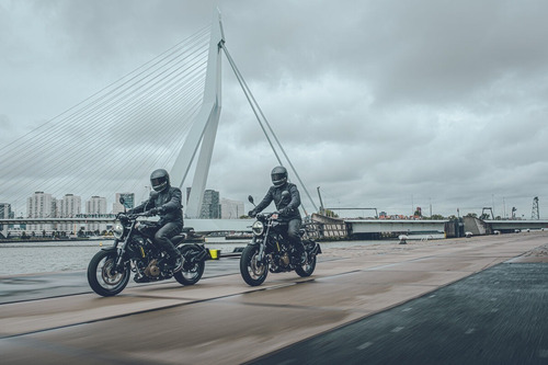 Imagen 20 de 24 de Husqvarna Svartpilen 200 Concesionario Exclusivo