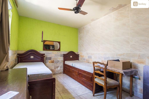 Imagem 6 de 15 de Aluguel De Casa Com 374m² E 7 Quartos - 10789