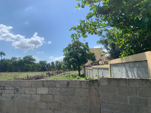 Te Vendo Terreno En Santiago De Los Caballeros.