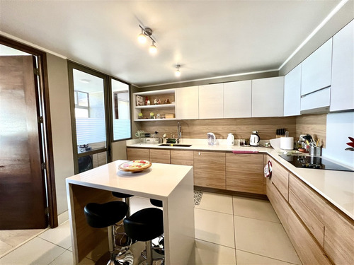 Departamento En Venta De 4 Dorm. En Las Condes