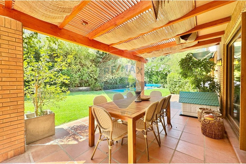 Encantadora Casa En Condominio Lo Barnechea