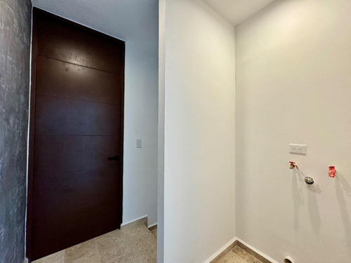 Townhouse En Venta En Temozón Norte En Merida Yucatán.