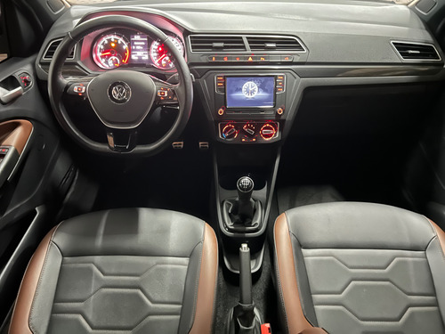 Volkswagen Saveiro 1.6 16v Cross Cab. Dupla Total Flex 2p