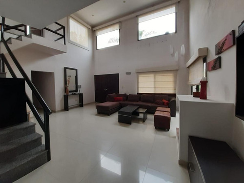 Imagen 12 de 28 de Nuevo Valor - Casa 5 Amb. C/ Cochera Y Piscina 240 M² Cub.- San Patricio