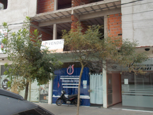 Imagen 9 de 9 de Amplio Local Sobre Calle J. C. Chiozza