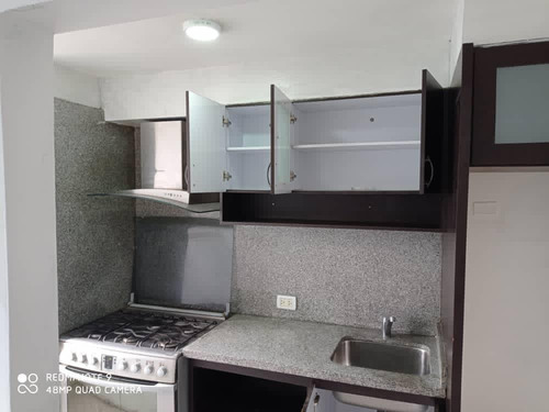 Imagen 11 de 13 de Apartamento En Centro De Maracay 04243178724