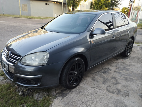 Volkswagen Vento 2.5 Luxury 170cv