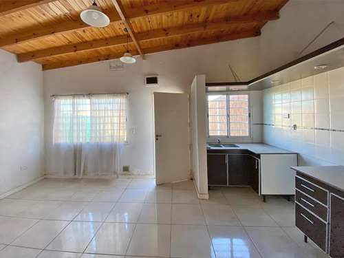 Imagen 4 de 16 de Casa Ph - 2 Ambientes - Merlo - Oportunidad