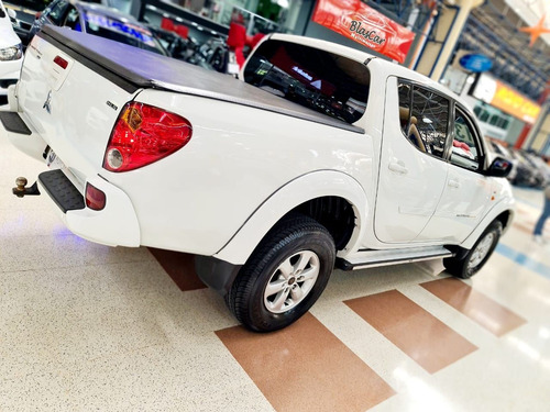 Mitsubishi L200 Triton 2.4 HLS 4X2 CD 16V