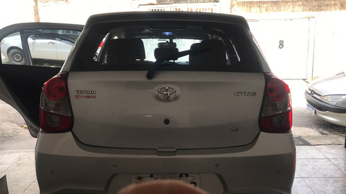 Toyota Etios 1.5 X Plus 16v Aut. 5p