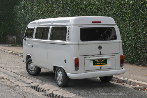 Imagem 4 de 13 de Vw Kombi