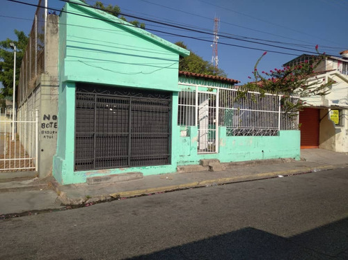 Casa Con Local En El Centro De Guacara Ns