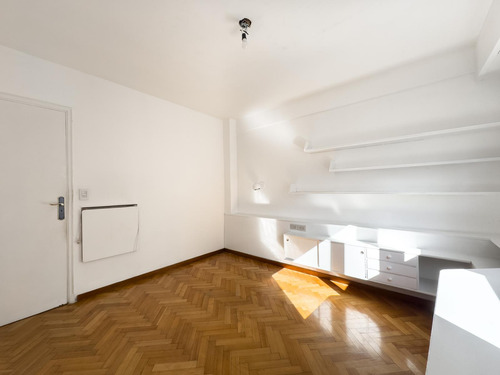Amplisimo Departamento Refaccionado En Venta Con Cochera - Recoleta