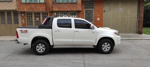 Toyota Hilux Vigo Srv