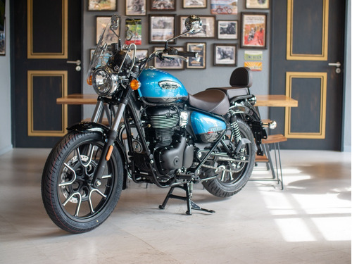 Imagen 6 de 25 de Royal Enfield Meteor 350 Supernova Azul Reserva Hoy