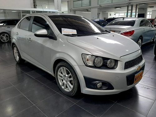 Chevrolet Sonic Lt Automatico 4x2 Gas-gasolina