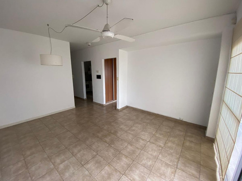 Imagen 2 de 7 de Departamento - La Plata