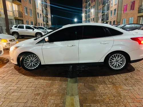 Ford Focus 2.0 Titanium