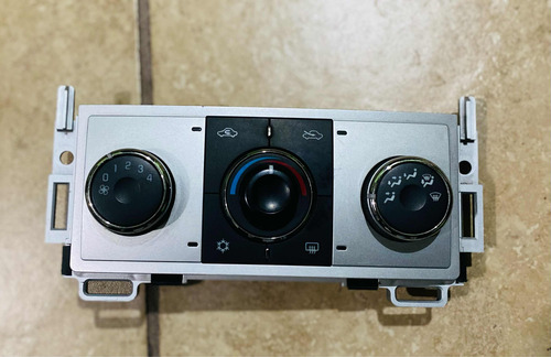 Control De Clima Y Calefacción De Chevrolet Malibú, 2008-12 (Usado)