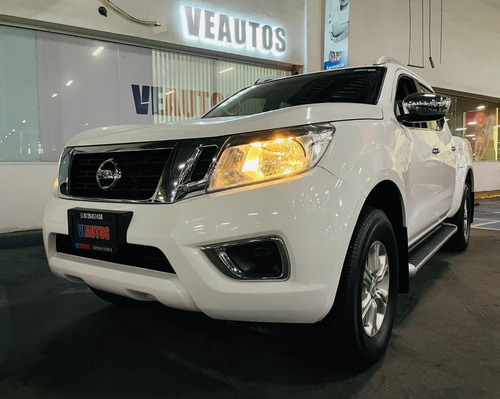 Imagen 4 de 15 de Nissan Np300 Frontier Le 4cil 2.5l Std 2018