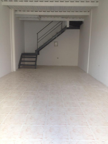 Imagen 4 de 6 de Se Alquila Local Comercial En La Candelaria