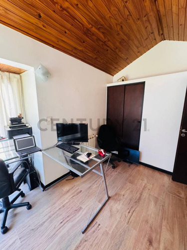 Casa De 5 Dormitorios En Excelente Zona De City Bell