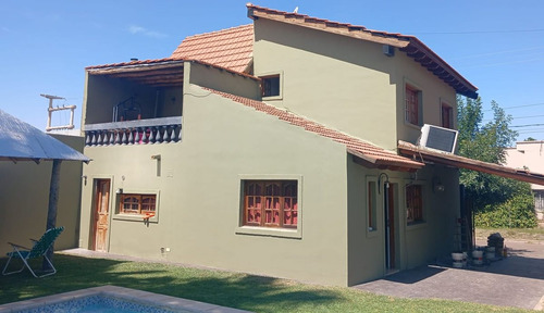 Casa Esquina Con Piscina En Altos De Carrodilla