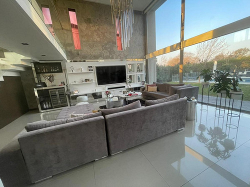 Imagen 17 de 30 de Casa 5 Ambientes Lote 1028 M² - 320 M² Cub. - Detalles De Categoría - Barrio Privado San Patricio