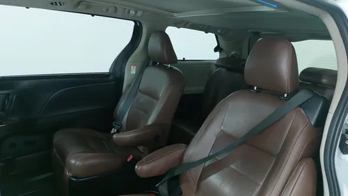 Toyota Sienna 3.5 Limited At