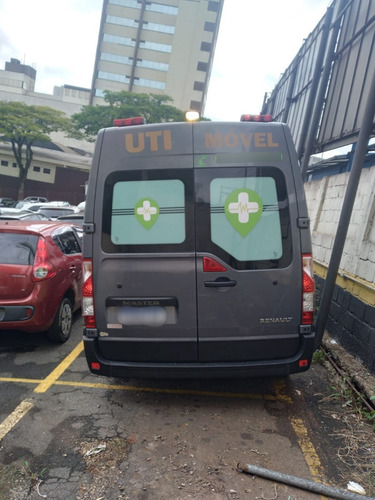 Imagem 3 de 6 de Ambulância Uti