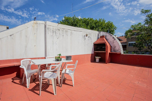 Ph En Venta, Flores, Cocheras Y Terraza S/expensas