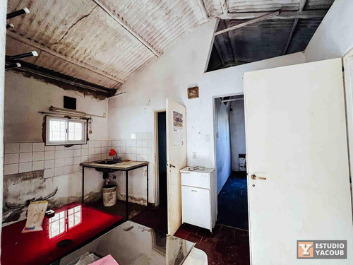 Casa En Alquiler - 1 Dormitorio 1 Baño - 195mts2 - Villa Elisa, La Plata