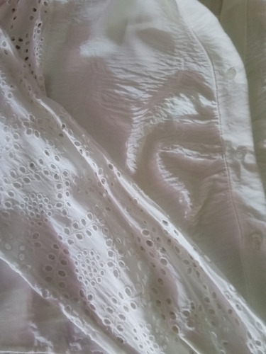 Camisa Corta En Crepe Blanca Mangas Largas Broderie Talle M