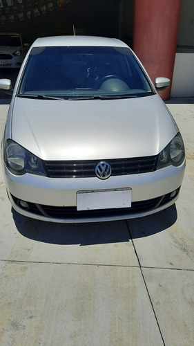 Imagem 1 de 7 de Volkswagen Polo Sedan 1.6