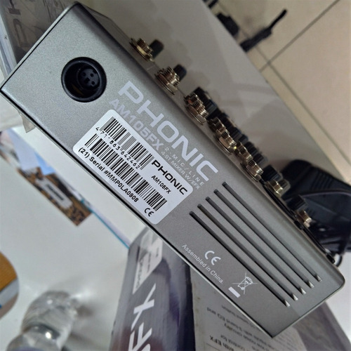 Mesa De Som Phonic Am105fx Com Efeitos 6 Canais 110volts